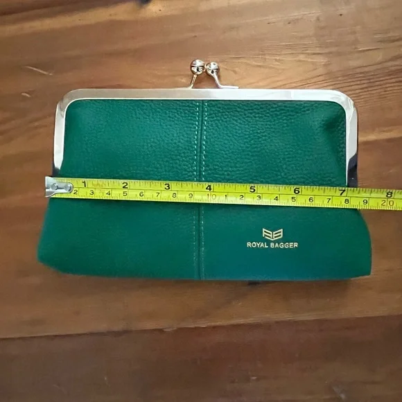 Green Leather Kisslock Clutch Bag - Picture 6 of 8